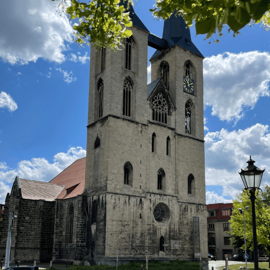 Kirchtürme der Martinikirche in Halberstadt