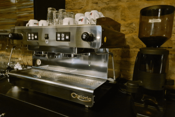 Astor Kaffeemaschine in der Lobbybar