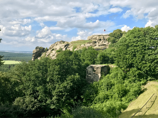 Blick auf die Felsenburg Festung regenstein in Blankenburg