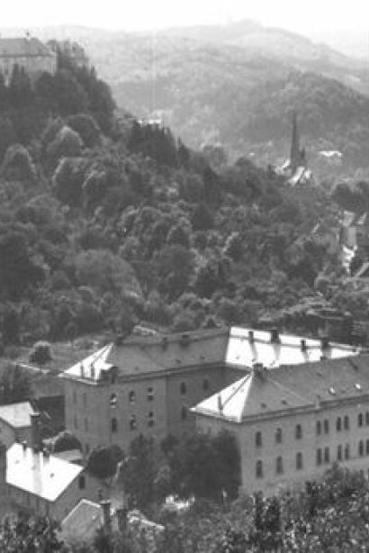 Historische Ansicht von oben auf Kaserne, Schloss und Stadt Blankenburg