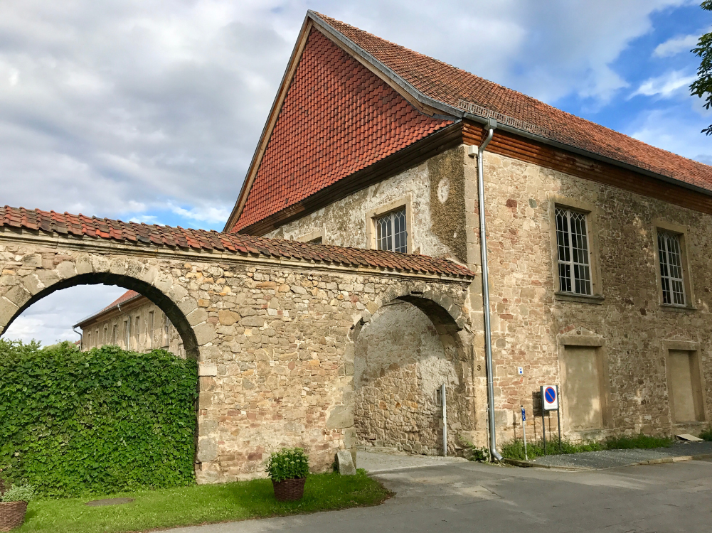 Fassade und Tore im Kloster Michaelstein in Blankenburg