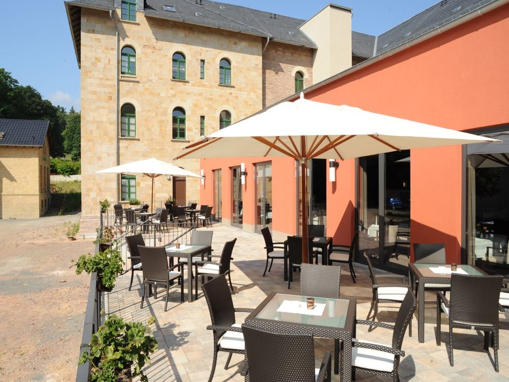 Terrasse vom Schlosshotel Blankenburg nach der Wiedereröffnung