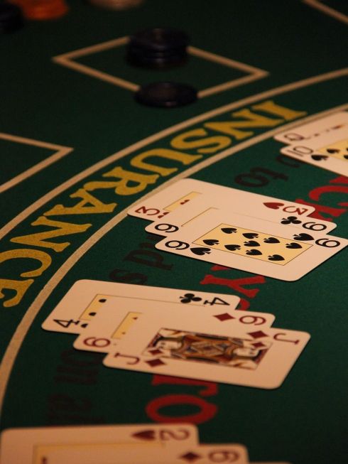 Kartentisch im Casino